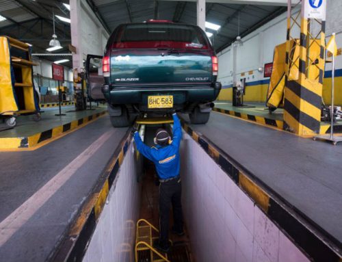 ¿Cada cuánto tiempo debo realizar la revisión técnico-mecánica  y de gases de mi vehículo?